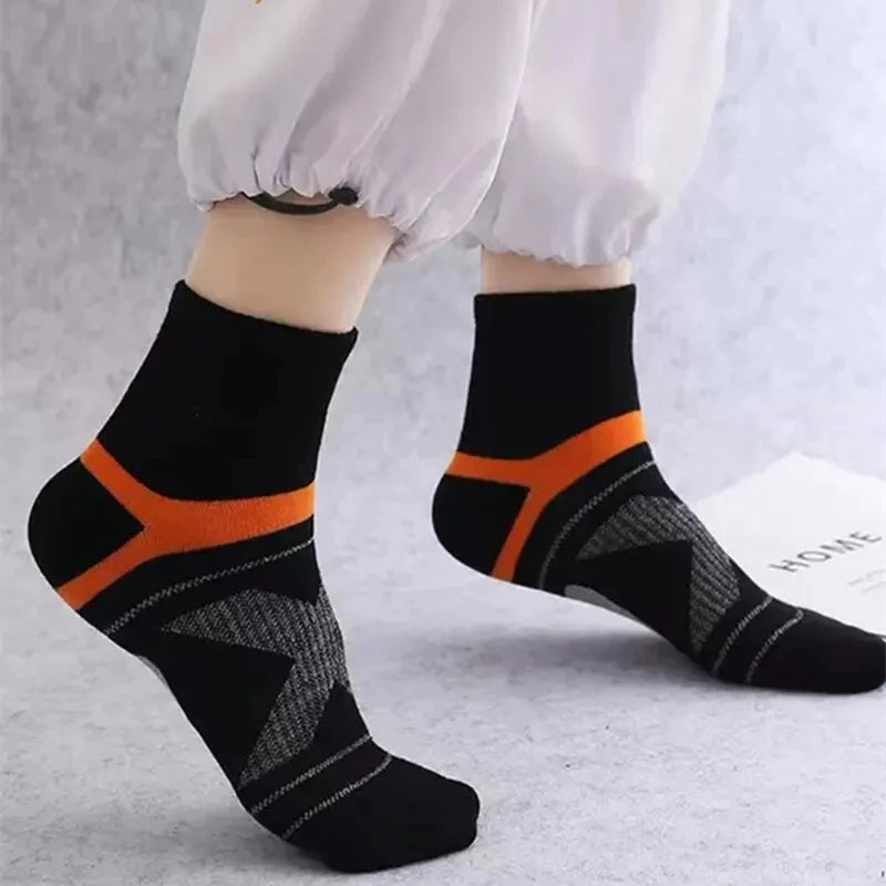 Men's Breathable Sweat Absorbing Compression Sport Socks (3 Pairs)